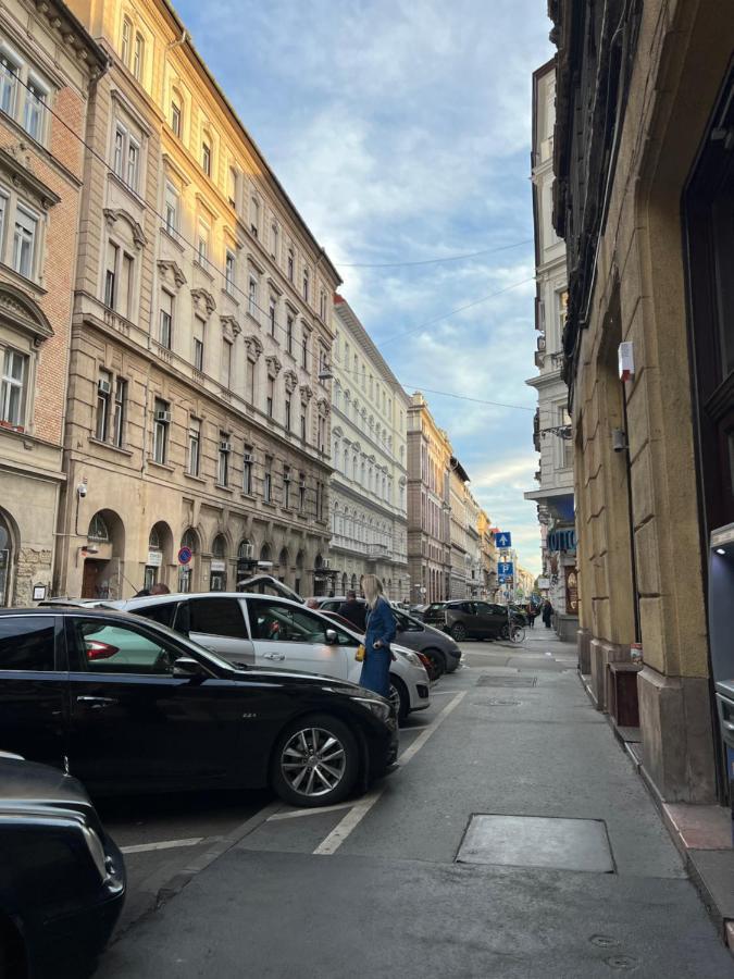 Kiko'S Forest Apartment Budapest Exterior photo